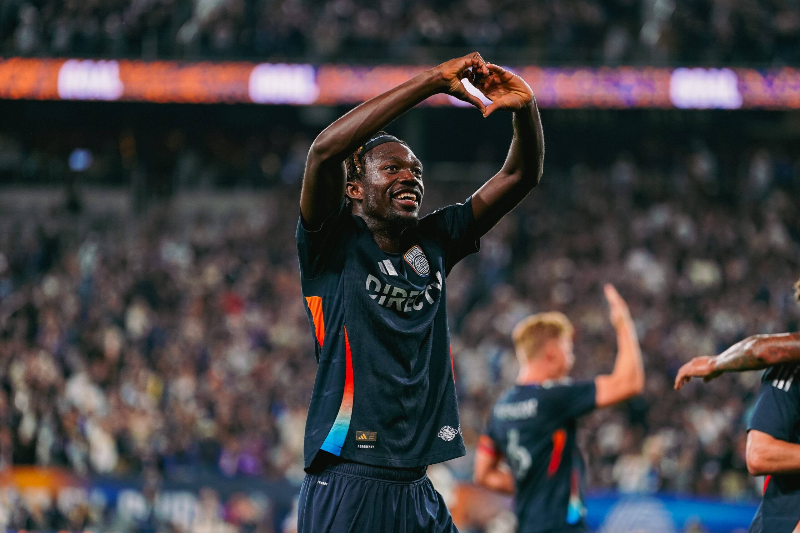 San Diego FC derrotó a Portland Timbers 2-1.