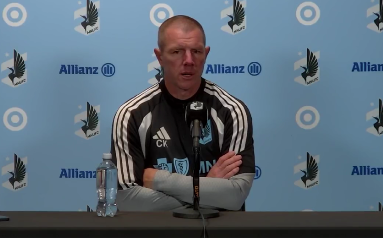 Cameron Knowless, entrenador del Minnesota United.