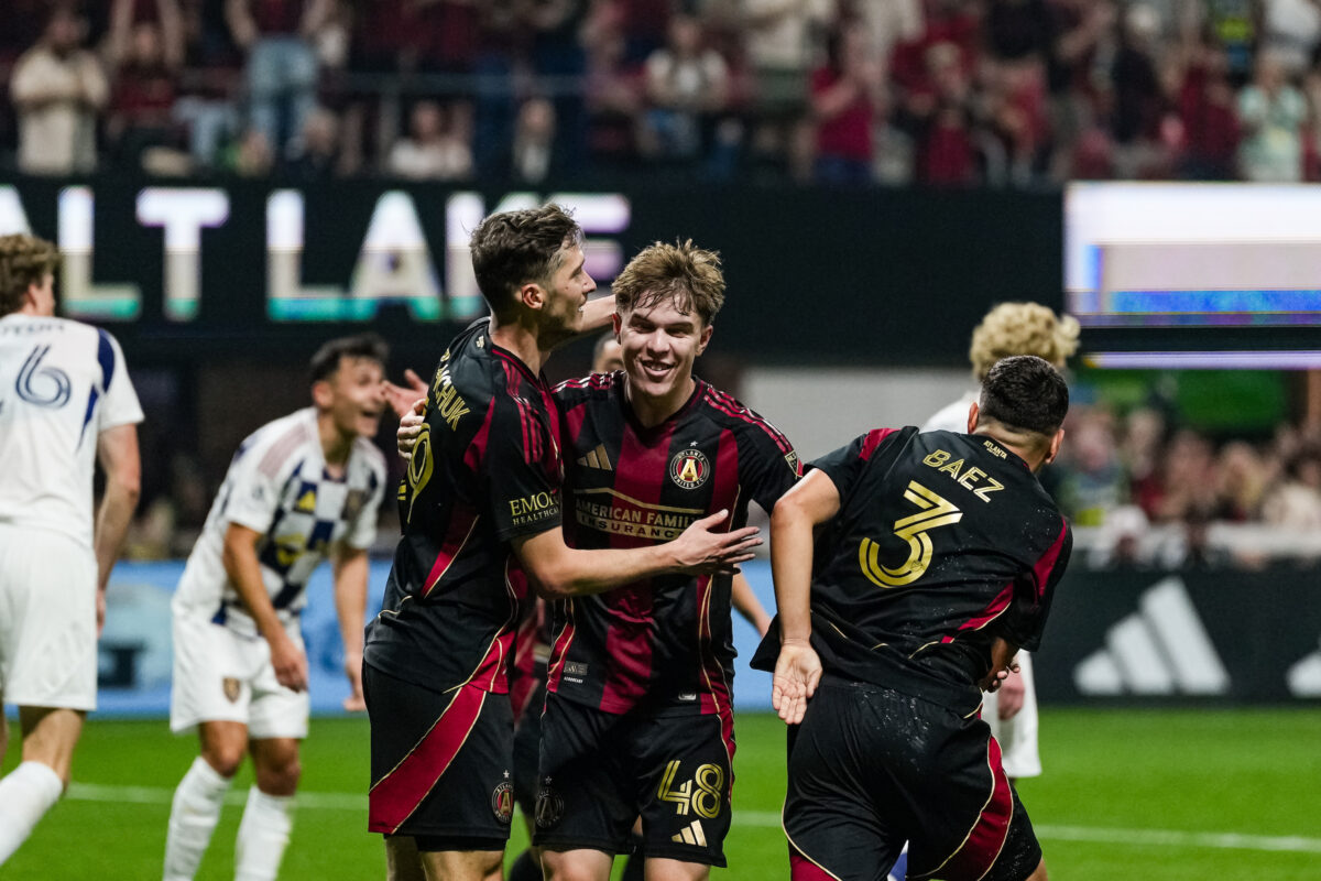 Atlanta logró anotar pero no pudo llevarse puntos en casa. 