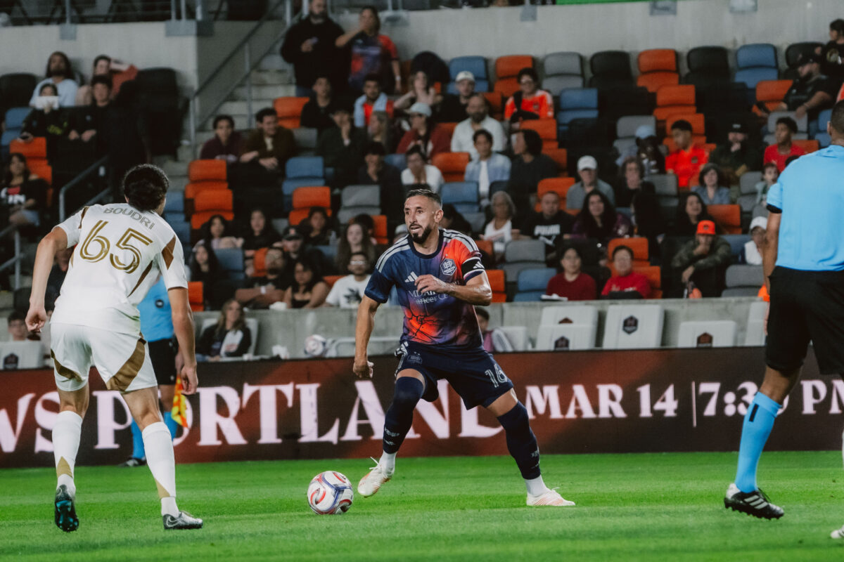 Héctor Herrera durante la derrota de Houston Dynamo 2-0 ante LAFC. 