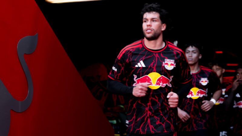 NY RED BULLS y su jugador Cade Cowell en la MLS.