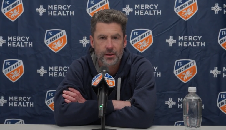 Pat Noonan, entrenador de Cincinnati FC.