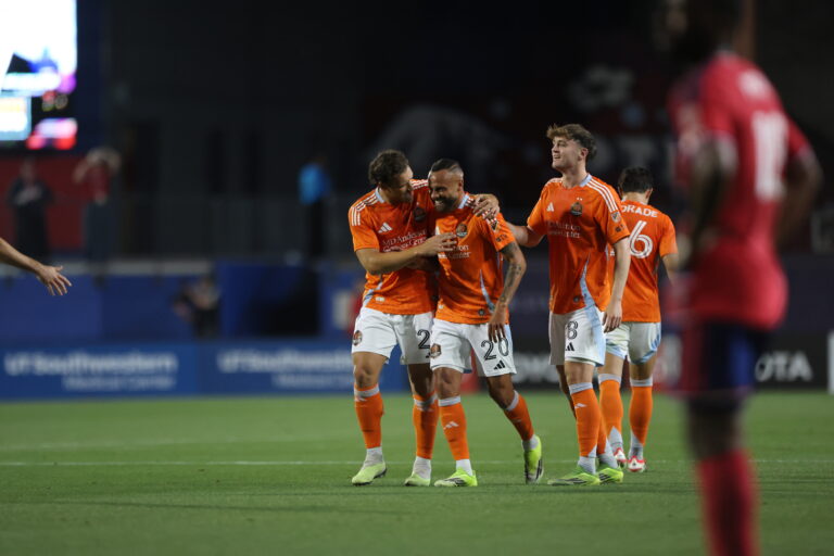 Guilherme atacante de Houston Dynamo, entre lo mejor de la jornada.